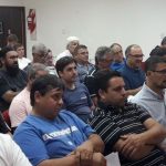 Esperando que la pelota empiece a rodar