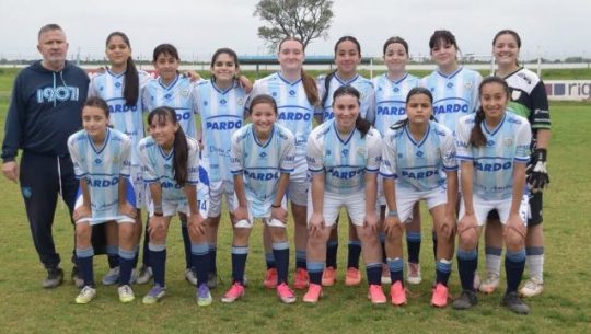 Femenino Inferiores: campeonas del torneo Absoluto