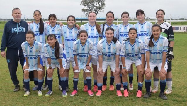 Femenino Inferiores: campeonas del torneo Absoluto